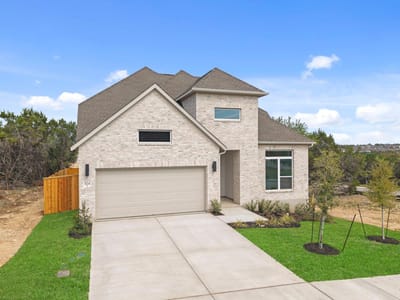 Living area at 104 Peaceful Serenity DR - 4 bed 3 bath home