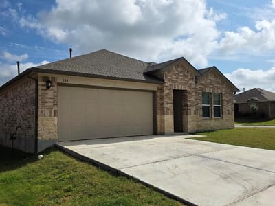 Living area at 104 Pronghorn CIR - 4 bed 2 bath home