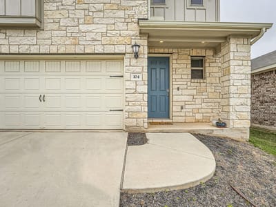 Living area at 104 Red Cedar CT - 4 bed 2 bath home