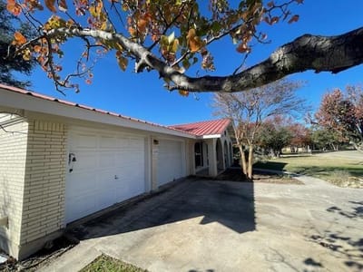 Primary bedroom at 104 Skipcha Trl - 4 bed 3 bath home