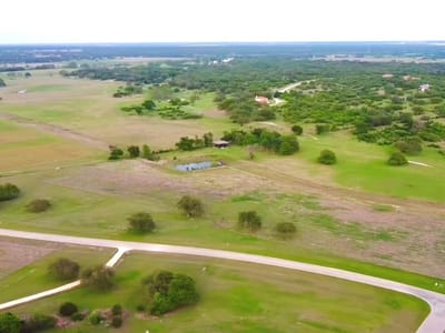 Living area at 104 Strada Luca ST - Vineyard At Florence Sec 01, Florence, TX