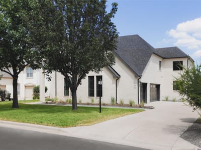 Property photo 3 at 104 Whitley DR - 4 bed 3 bath home