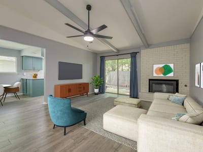 Living area at 10405 Quail Ridge DR - 4 bed 2 bath home