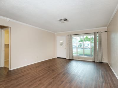 Property photo 4 at 10419 Firethorn LN - 3 bed 2 bath home