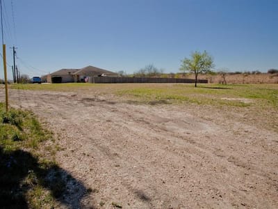 Living area at 1044 Fm 1044 - New Clear #1, New Braunfels, TX
