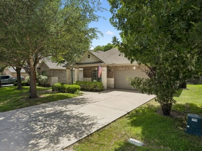 Kitchen at 1049 Sussex WAY - 4 bed 2 bath home