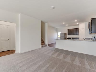 Living area at 105 Brunswick LN - 5 bed 2 bath home