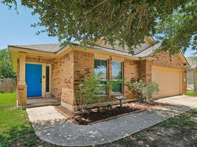 Kitchen at 105 Casita Cv - 3 bed 2 bath home