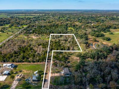 Kitchen at 105 Crooked Rd - Lytton Hollow, Dale, TX