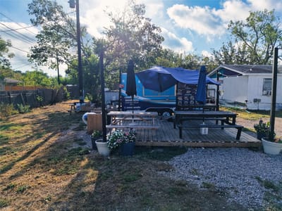 Photo 3 of 33 at 105 E Brenham ST - Manor, Manor, TX