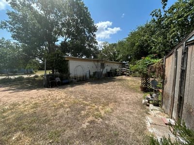 Property photo 5 at 105 Elizabeth DR - 2 bed 1 bath home