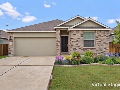 Living area at 105 Guardian Angel CT - 3 bed 2 bath home
