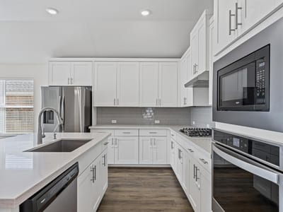 Property photo 2 at 105 Lemuel Crawford TRL - 4 bed 2 bath home