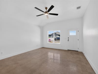 Photo 5 - 105 Leon LN Photo 5 of 27 at 105 Leon LN - Copperas Cove, Copperas Cove, TX