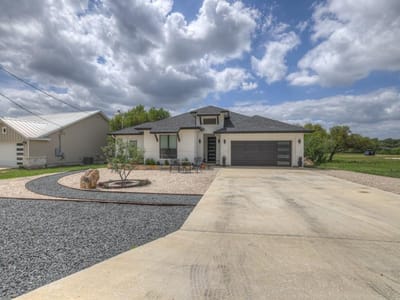 Property photo 4 at 105 N John Bird - 4 bed 2 bath home