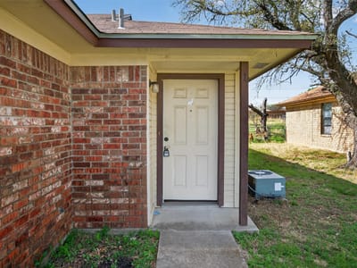 Primary bedroom at 105 Northern Dove Ln - Dove Hollow, Copperas Cove, TX