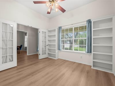 Primary bedroom at 105 Oakmont CT - 4 bed 2 bath home