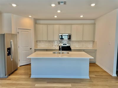 Living area at 105 Osprey Chain - 5 bed 3 bath home