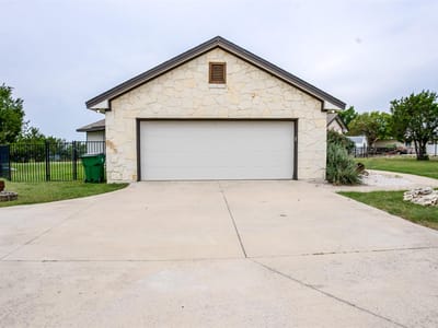 Property photo 4 at 105 Sonora DR - 3 bed 2 bath home