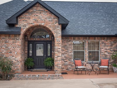 Living area at 105 Wallace Riddell Dr - 3 bed 3 bath home