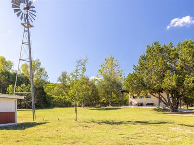 Living area at 10501 Lake Park DR - Mountain Creek Lakes Sec 01, Dripping Springs, TX