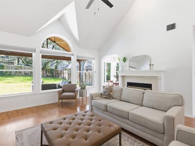 Living area at 10502 Walpole Ln - 4 bed 2 bath home