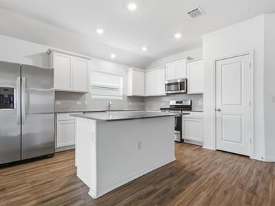 Property photo 4 at 10508 Steinbeck DR - 4 bed 2 bath home