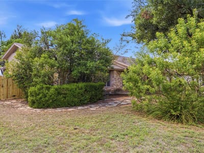 Photo 5 of 40 at 10511 Mourning Dove DR - 4 bed 2 bath home