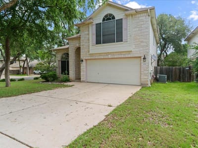 Living area at 10517 S Canoa Hills Trl - 3 bed 2 bath home
