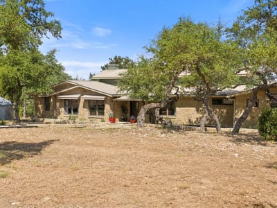 Photo 5 of 37 at 10598 Davy Crockett DR - 4 bed 2 bath home