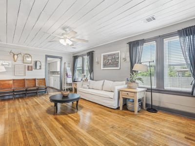Living area at 106 County Road 425 - 3 bed 2 bath home