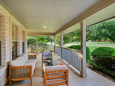 Property photo 4 at 106 Lakeview LN - 4 bed 3 bath home