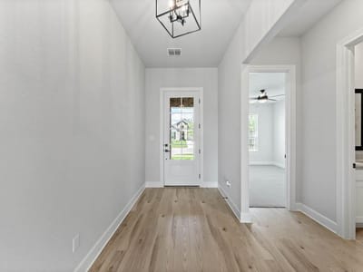 Property photo 2 at 106 Nandina PATH - 4 bed 2 bath home