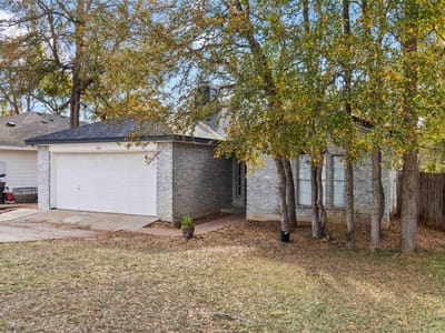 Bathroom at 106 Shadow Wood TRL - 3 bed 2 bath home