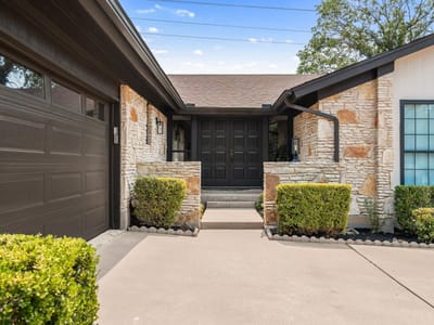 Property photo 2 at 106 White Sands DR - 3 bed 2 bath home