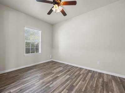 Bathroom at 1060 Zeus CIR - 4 bed 2 bath home