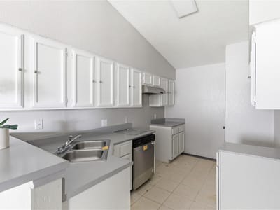 Primary bedroom at 10600 N Platt River Dr - 3 bed 2 bath home