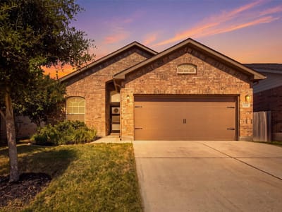 Photo 3 of 35 at 1061 Blue Oak BLVD - 3 bed 2 bath home