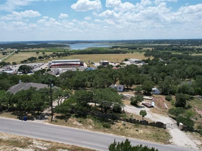 Property photo 4 at 1061 Cougar DR - Cougar Ridge 1, Canyon Lake, TX