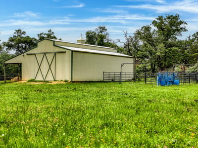 Living area at 10610 Cr 322 - A0168, Caldwell, TX