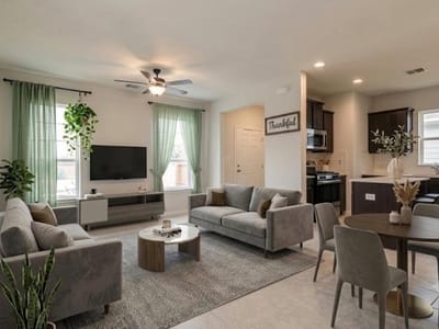 Property photo 3 at 1064 Esplanade PKWY - 2 bed 2 bath home