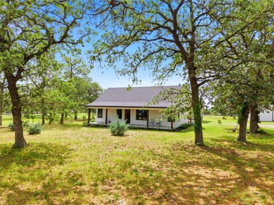 Primary bedroom at 107 Longhorn DR - 2 bed 2 bath home
