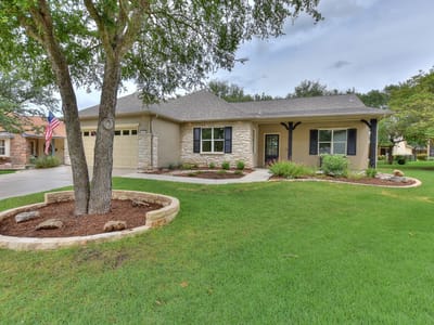 Living area at 107 Lynn CV - 3 bed 2 bath home