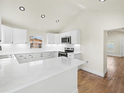 Primary bedroom at 107 Russell ST - 2 bed 2 bath home