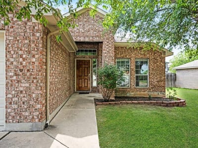 Kitchen at 107 S Treasure Oaks Dr - 4 bed 2 bath home