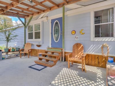 Living area at 107 SW Forest Hill Cv - 4 bed 3 bath home