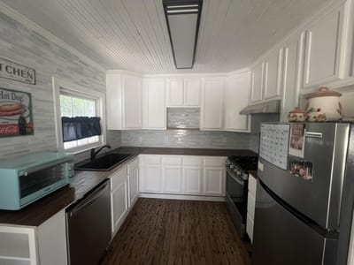Property photo 3 at 107 W 7th ST - 2 bed 1 bath home