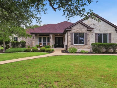 Living area at 107 W Majestic Oak LN - 3 bed 2 bath home
