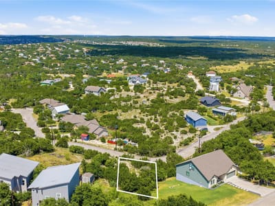 Kitchen at 10704 Lake Park DR - Highland Creek Lakes Sec 01, Dripping Springs, TX