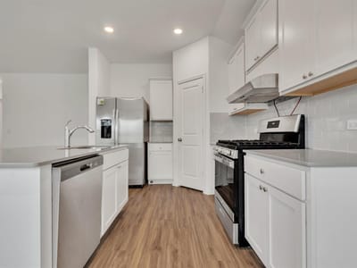 Property photo 5 at 10721 Steinbeck DR - 4 bed 2 bath home
